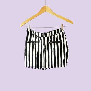 H&M B L A C K & W H I T E  PINSTRIPE SKIRT